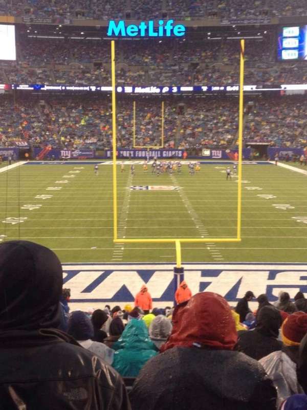 MetLife Stadium, section: 103, row: 27, seat: 17,18,19,2