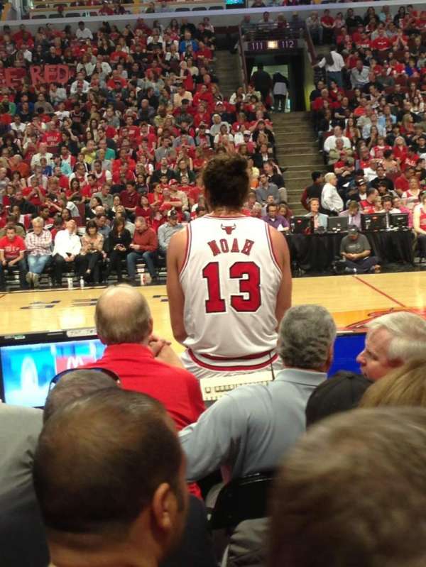 United Center, section: 101, row: 2, seat: 3