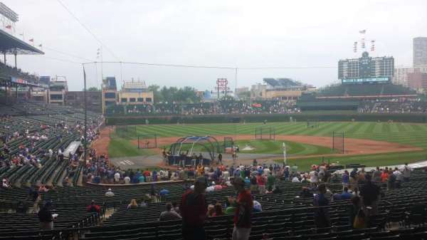 wrigley field, section: 220, row: 9, seat: 13