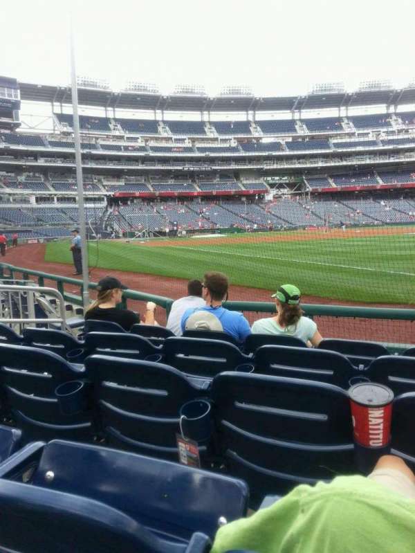 Nationals Park, section: 135, row: E, seat: 4
