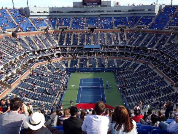 Arthur Ashe Stadium, section: 321, row: T, seat: 9