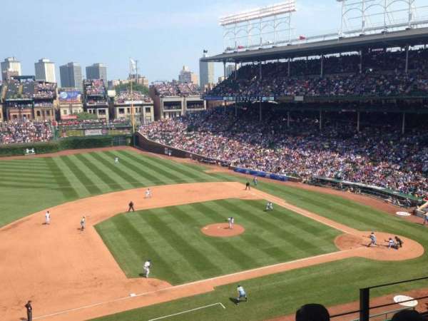 Wrigley Field, section: 308L, row: 4, seat: 20