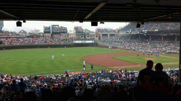 Wrigley Field, section: 208, row: 18, seat: 6-7