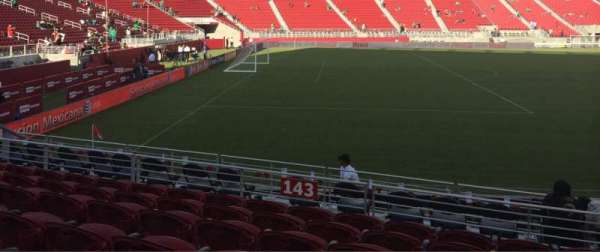 Levi's Stadium, section: 143, row: 10, seat: 4