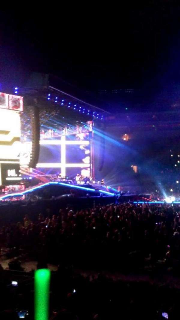 Rose Bowl, section: 4-L, row: 10, seat: 17