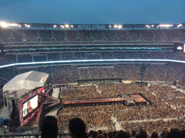 MetLife Stadium, section: 340, row: 15, seat: 21-22