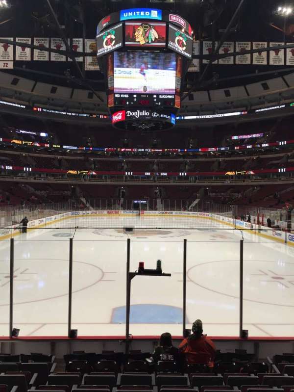 United Center, section: 106, row: 9, seat: 9