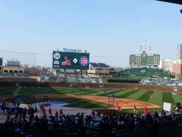 Wrigley Field, section: 220, row: 8