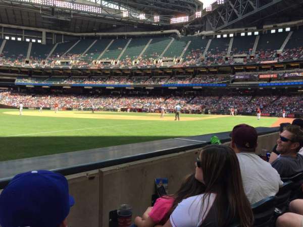 Chase Field, section: 132, row: 2, seat: 16