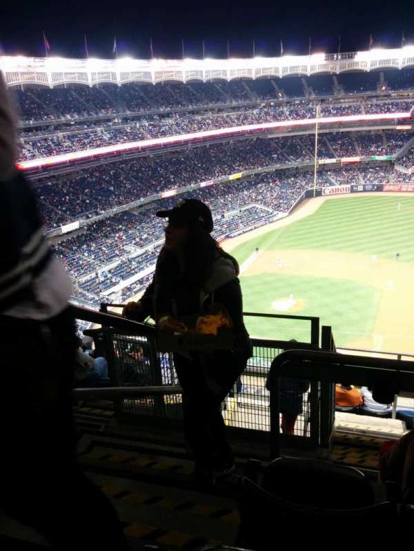 Yankee Stadium, section: 415, row: 7, seat: 24