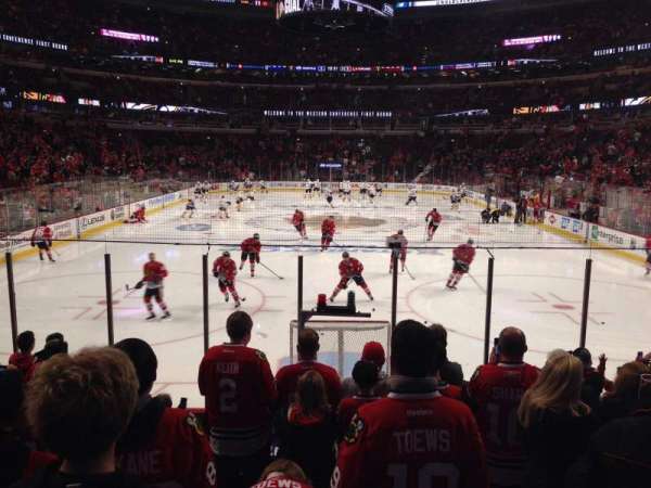 United Center, section: 106, row: 10, seat: 9