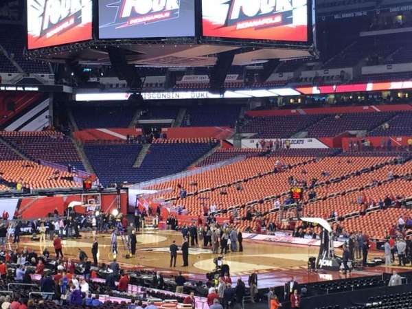 Lucas Oil Stadium, section: 135