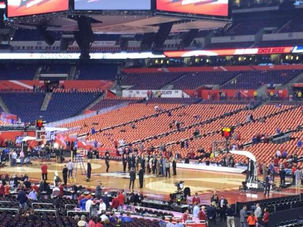 Lucas Oil Stadium, section: 136