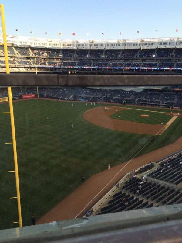 Yankee Stadium, section: 332a, row: 1, seat: 9