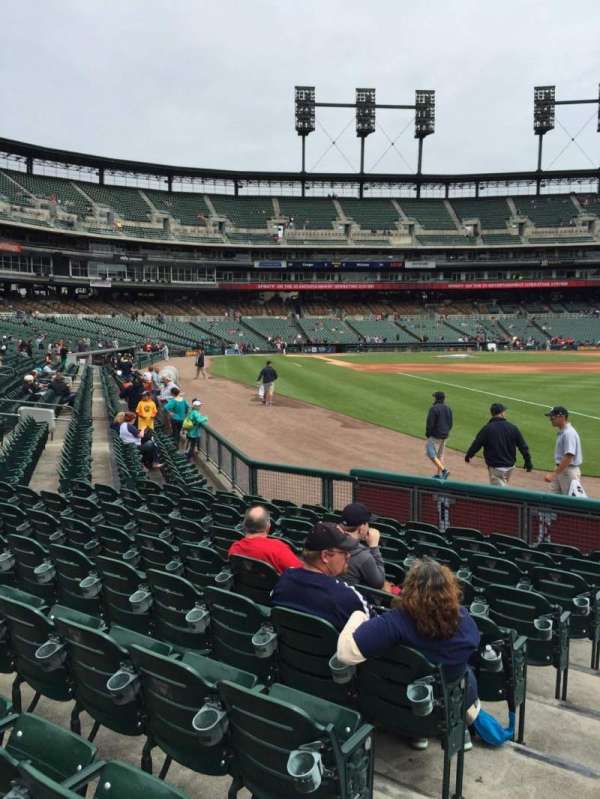 Comerica Park, section: 113, row: 10, seat: 24