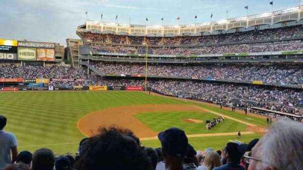 Yankee Stadium, section: 226, row: 14, seat: 18