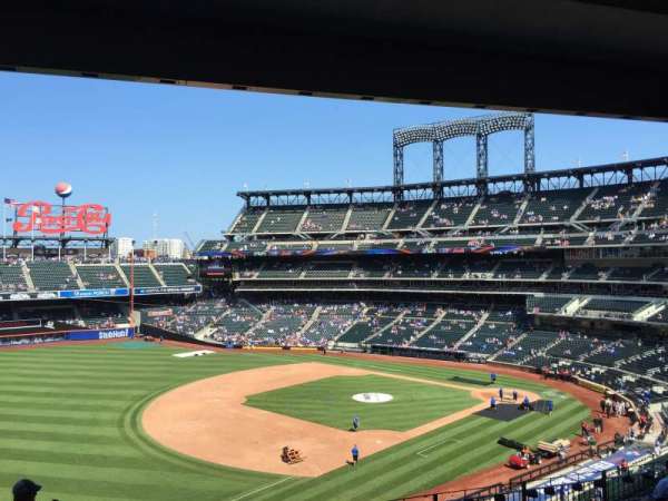 Citi Field, section: 330, row: 9, seat: 24