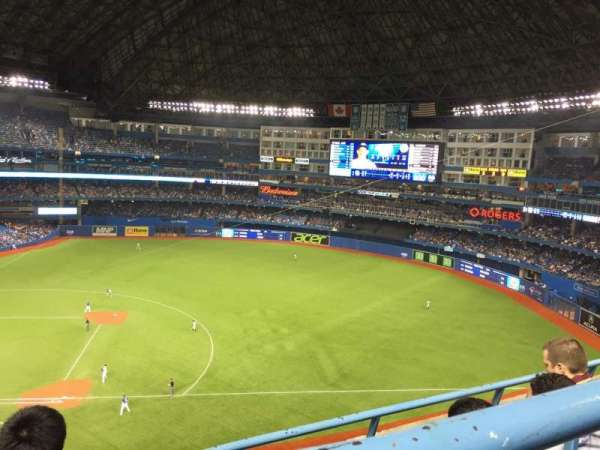 Rogers Centre, section: 516, row: 3, seat: 19
