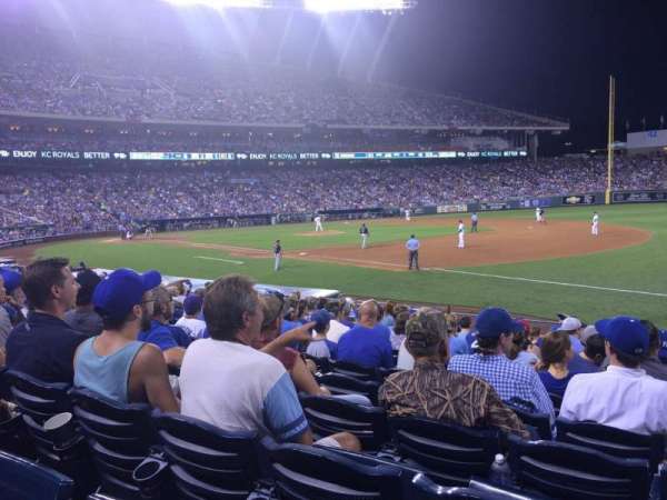 Kauffman Stadium, section: 140, row: P, seat: 9