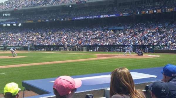 Kauffman Stadium, section: 119, row: E, seat: 5