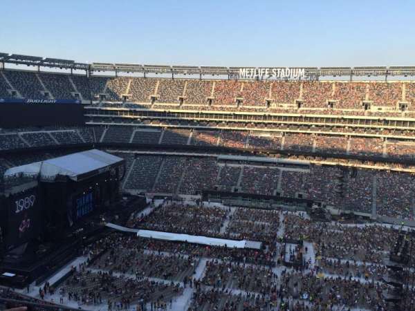 MetLife Stadium, section: 338, row: 8, seat: 1