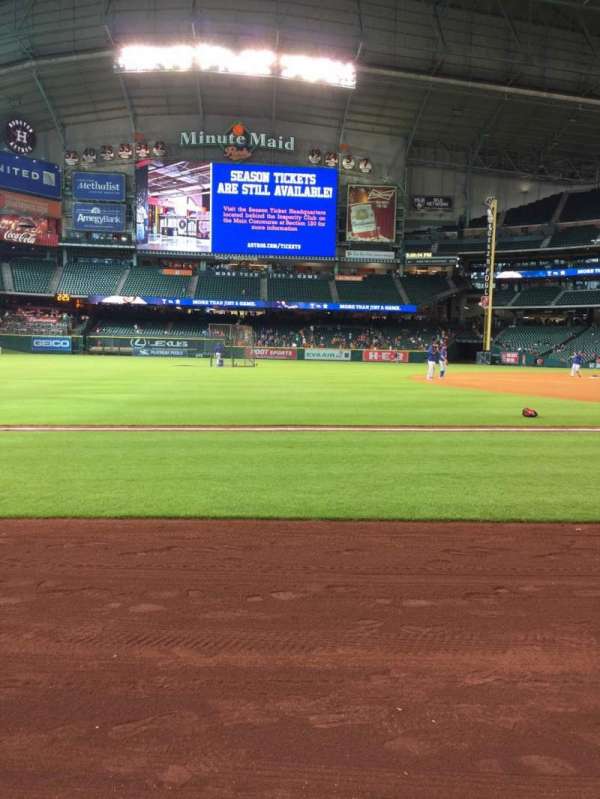 Daikin Park, section: 110, row: 1, seat: 6