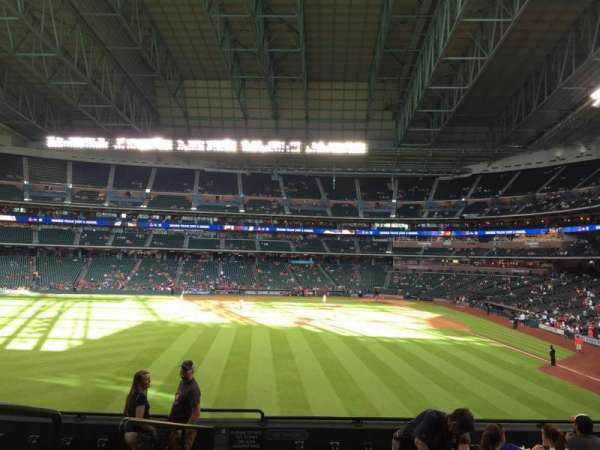 Daikin Park, section: 102, row: 9, seat: 1