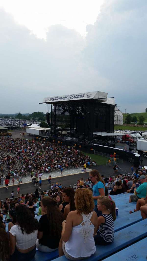 Hershey Park Stadium, section: 26, row: X, seat: 30