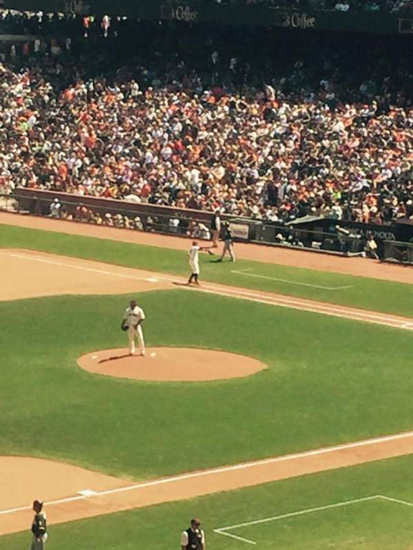 Oracle Park, section: 227, row: L, seat: 9