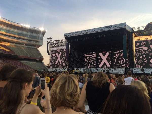 Huntington Bank Stadium, section: H, row: 4, seat: 10