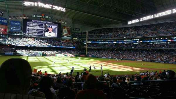 Daikin Park, section: 108, row: 32, seat: 7