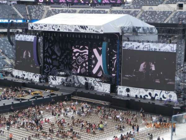 MetLife Stadium, section: 217, row: 4, seat: 9