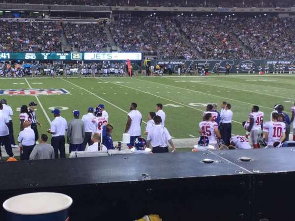 MetLife Stadium, section: 139, row: 6
