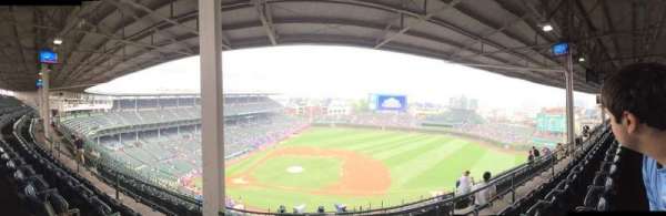 Wrigley Field, section: 425R, row: 4, seat: 1