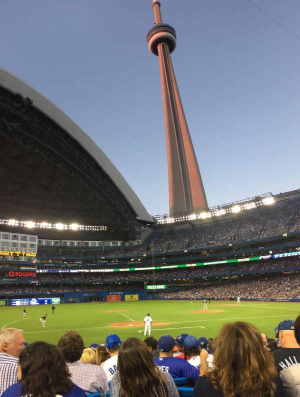 Rogers Centre, section: 127L, row: 15, seat: 105