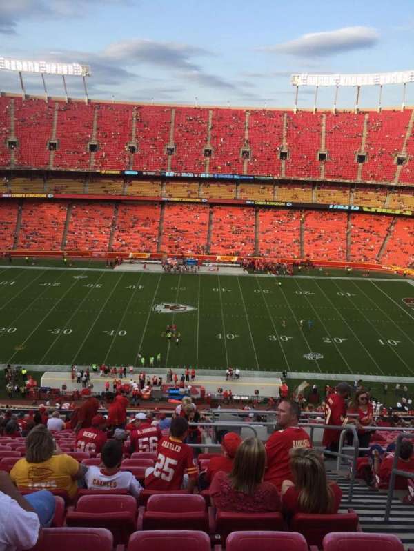Arrowhead Stadium, section: 301, row: 24