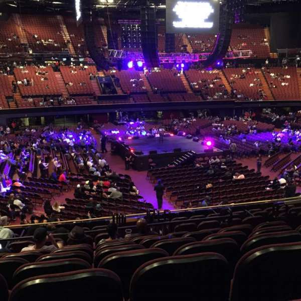 Kia Forum, section: 126, row: 12, seat: 7