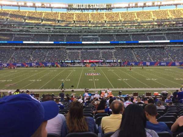 MetLife Stadium, section: 139, row: 28, seat: 16