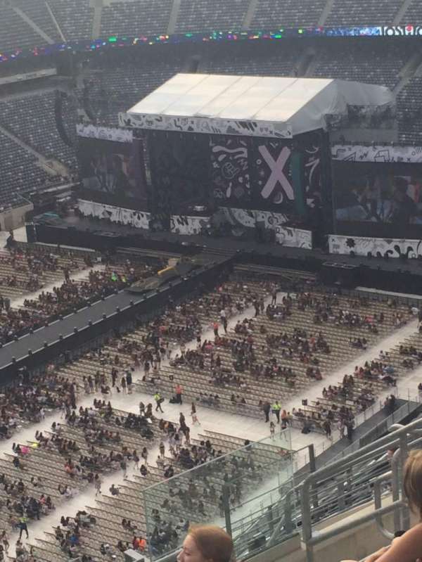 MetLife Stadium, section: 315, row: 12, seat: 4