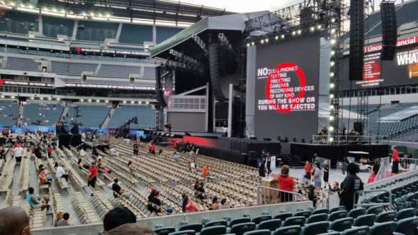 Lincoln Financial Field, section: 122, row: 8, seat: 15