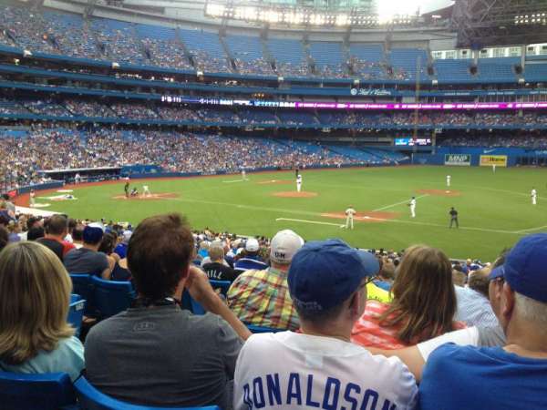 Rogers Centre, section: 115R, row: 33, seat: 4