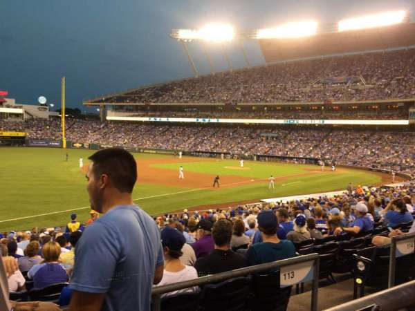 Kauffman Stadium, section: 213, row: AA, seat: 5