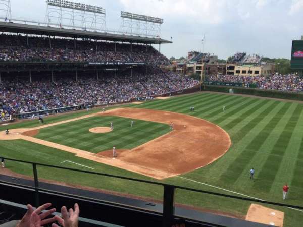 Wrigley Field, section: 327R, row: 2, seat: 22