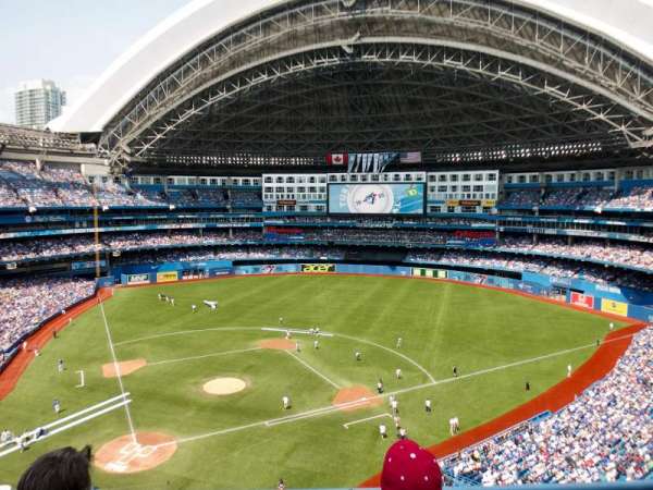Rogers Centre, section: 521, row: 3, seat: 11
