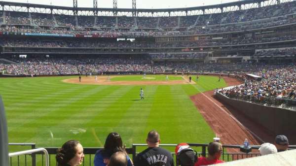Citi Field, section: 132, row: 24, seat: 14