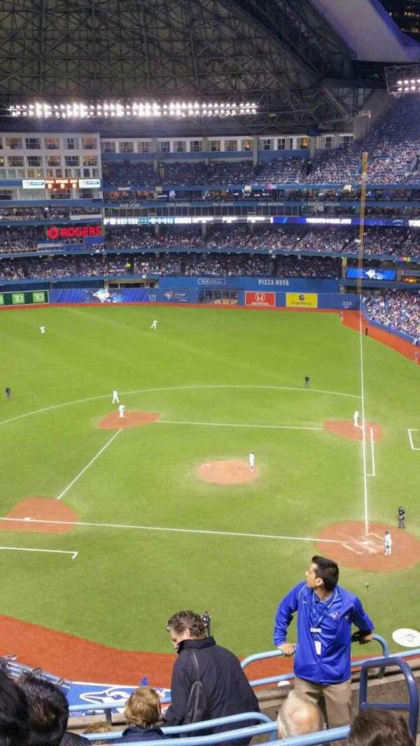 Rogers Centre, section: 528, row: 7, seat: 1