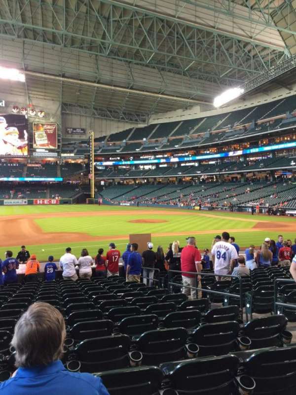 Daikin Park, section: 112, row: 19, seat: 12