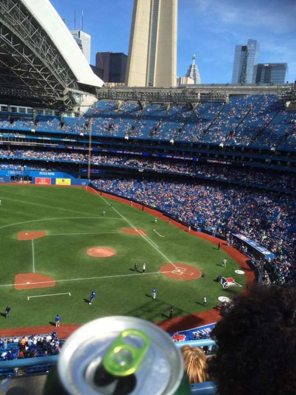 Rogers Centre, section: 530, row: 3, seat: 16
