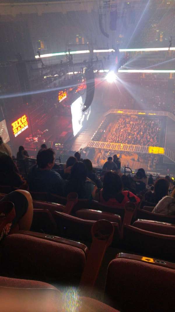 Honda Center, section: 412, row: R, seat: 8