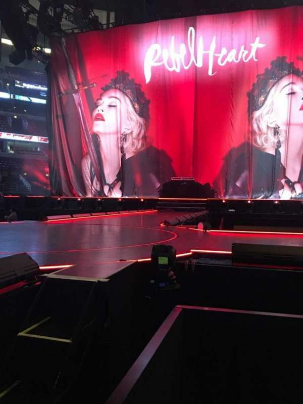 United Center, section: Floor 3, row: 18, seat: 1